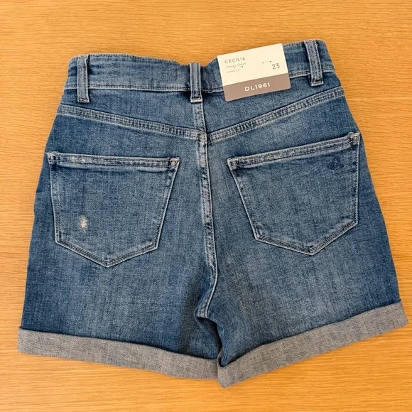 DL1961 Cecelia Classic Shorts - Picture 5 of 9